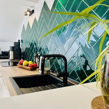 Lägenhet The Mountain Sky - Prostorny Loft 198 M2 S Lesem Za Okny Vhodny Pro Rodiny S Detmi, Terasa, Detsky Koutek, Parkovani Zdarma