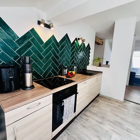The Mountain Sky - Prostorny Loft 198 M2 S Lesem Za Okny Vhodny Pro Rodiny S Detmi, Terasa, Detsky Koutek, Parkovani Zdarma Lägenhet *