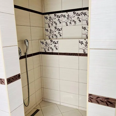 Lägenhet The Mountain Sky - Prostorny Loft 198 M2 S Lesem Za Okny Vhodny Pro Rodiny S Detmi, Terasa, Detsky Koutek, Parkovani Zdarma