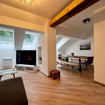 Appartement The Mountain Sky - Prostorny Loft 212 M2 S Lesem Za Okny Vhodny Pro Rodiny S Detmi, Terasa, Detsky Koutek, Parkovani Zdarma *