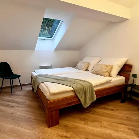 Appartement The Mountain Sky - Prostorny Loft 212 M2 S Lesem Za Okny Vhodny Pro Rodiny S Detmi, Terasa, Detsky Koutek, Parkovani Zdarma