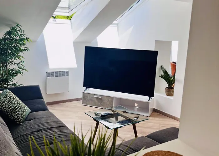 Appartement The Mountain Sky - Prostorny Loft 198 M2 S Lesem Za Okny Vhodny Pro Rodiny S Detmi, Terasa, Detsky Koutek, Parkovani Zdarma Jeseník